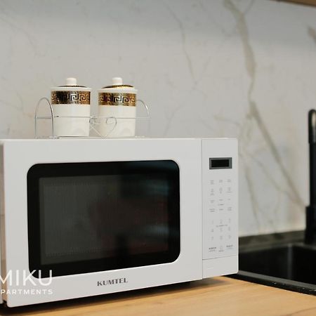Miku Apartment - Glamorous 1Bedroom Apartment At Olympic Residence Tiranë Ngoại thất bức ảnh