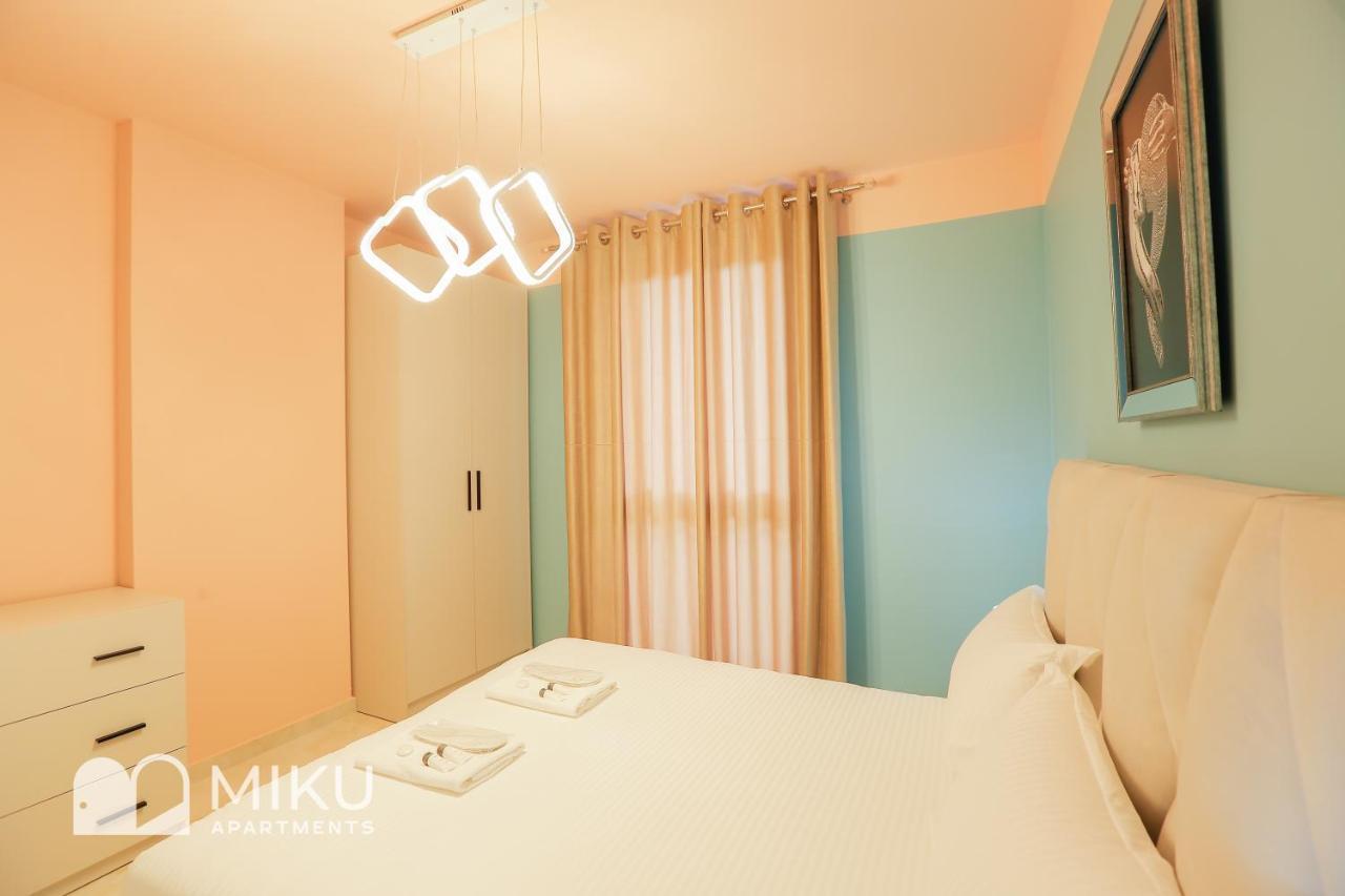 Miku Apartment - Glamorous 1Bedroom Apartment At Olympic Residence Tiranë Ngoại thất bức ảnh