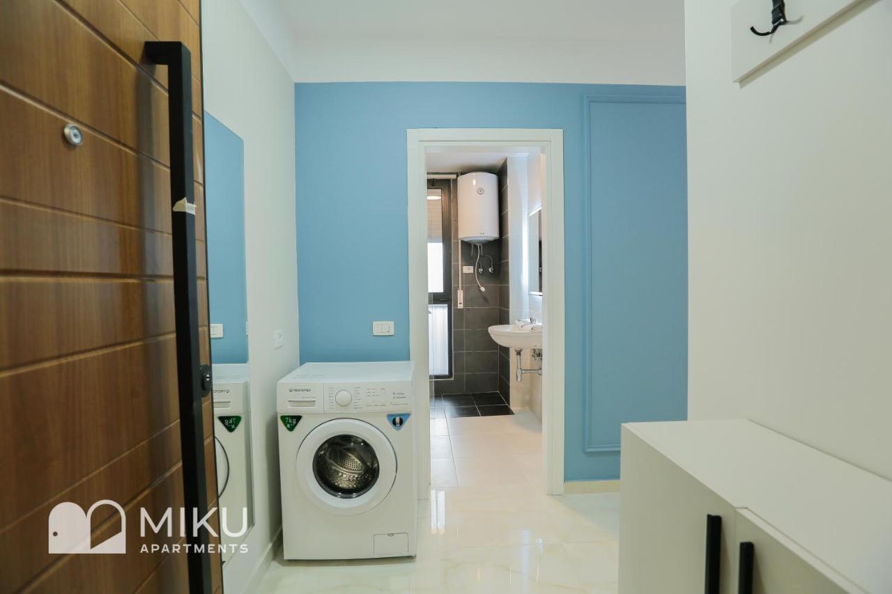 Miku Apartment - Glamorous 1Bedroom Apartment At Olympic Residence Tiranë Ngoại thất bức ảnh