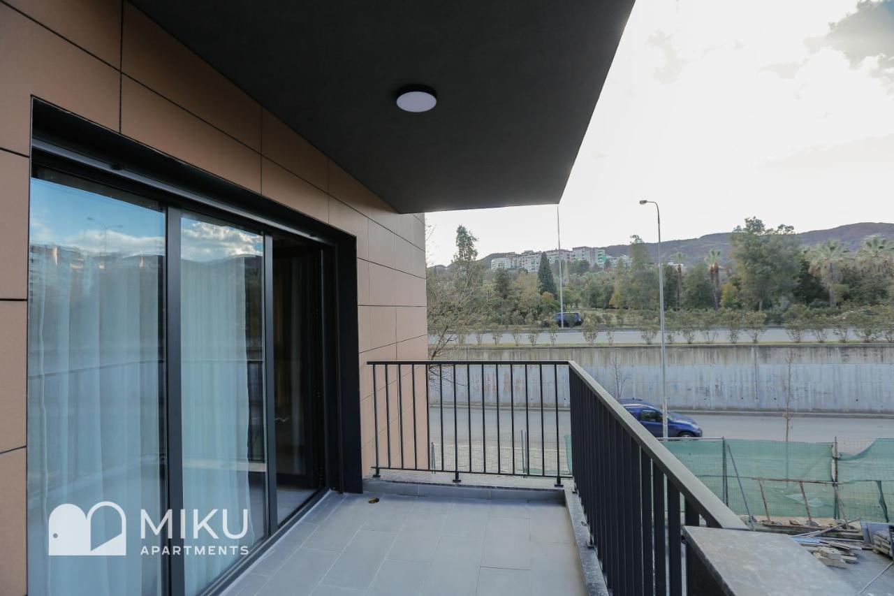 Miku Apartment - Glamorous 1Bedroom Apartment At Olympic Residence Tiranë Ngoại thất bức ảnh