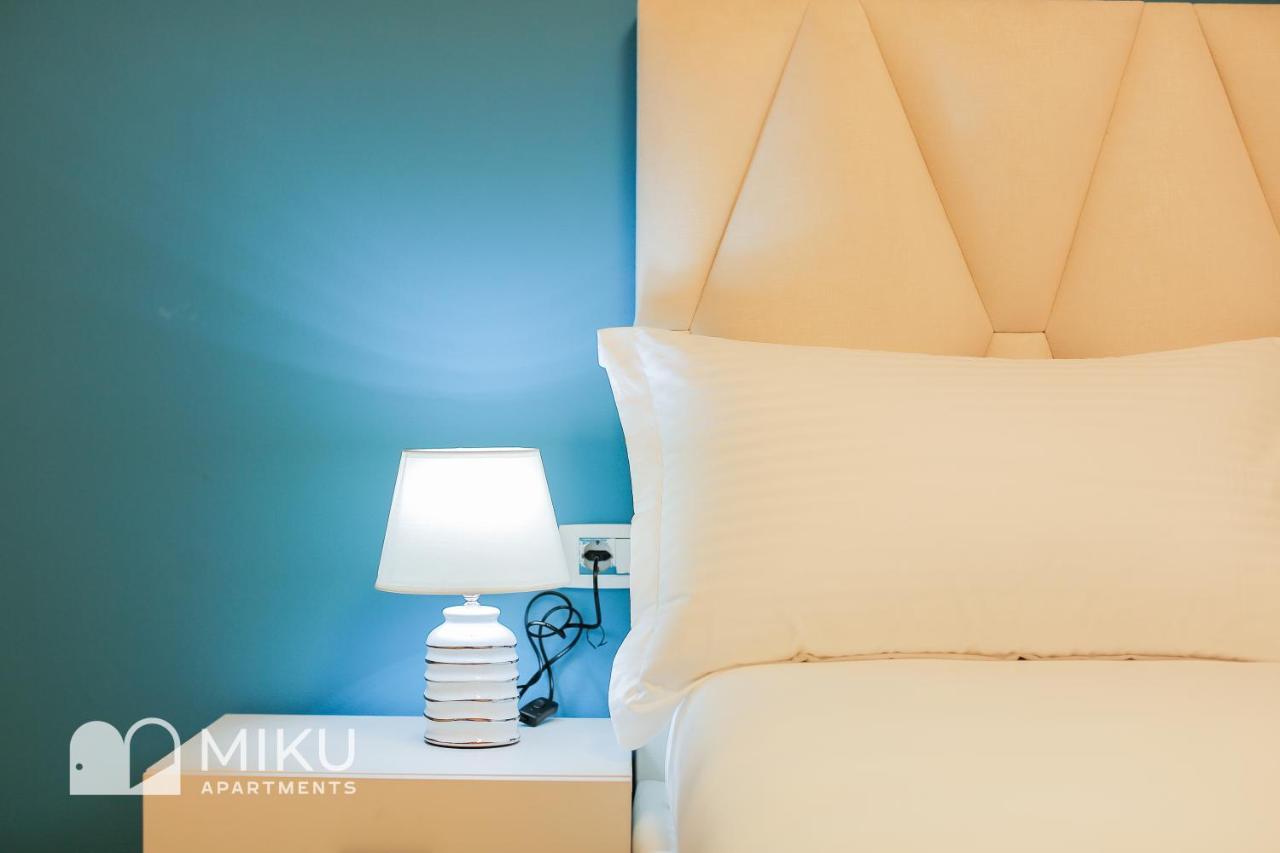 Miku Apartment - Glamorous 1Bedroom Apartment At Olympic Residence Tiranë Ngoại thất bức ảnh
