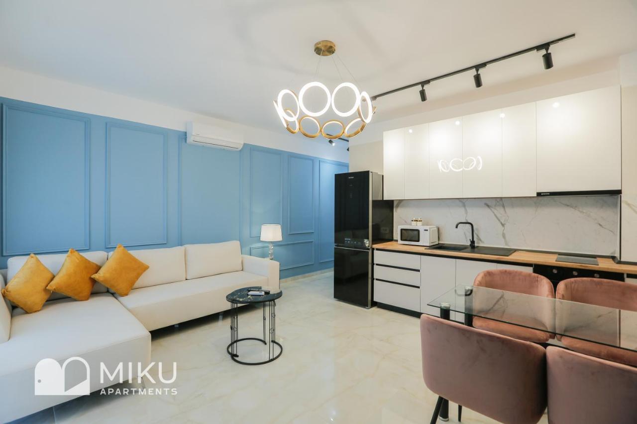 Miku Apartment - Glamorous 1Bedroom Apartment At Olympic Residence Tiranë Ngoại thất bức ảnh