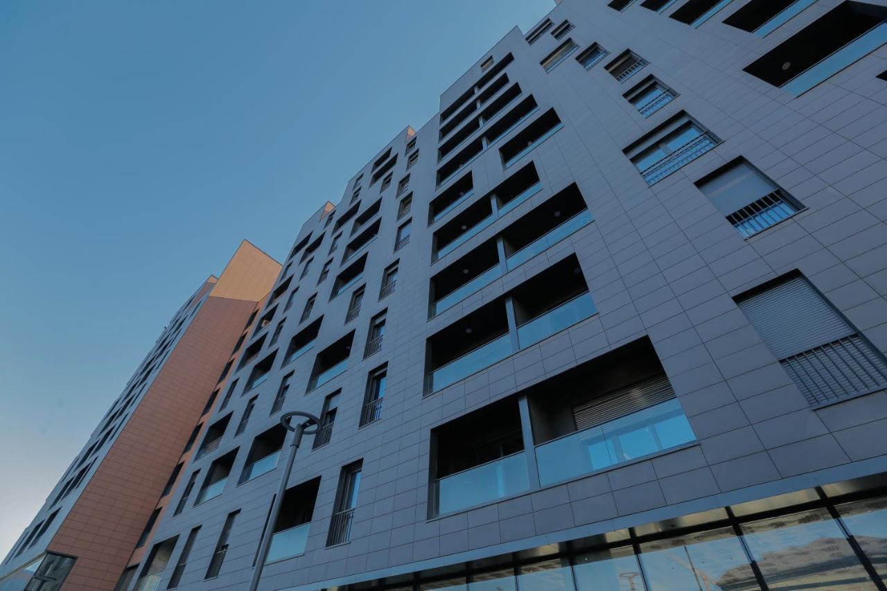 Miku Apartment - Glamorous 1Bedroom Apartment At Olympic Residence Tiranë Ngoại thất bức ảnh